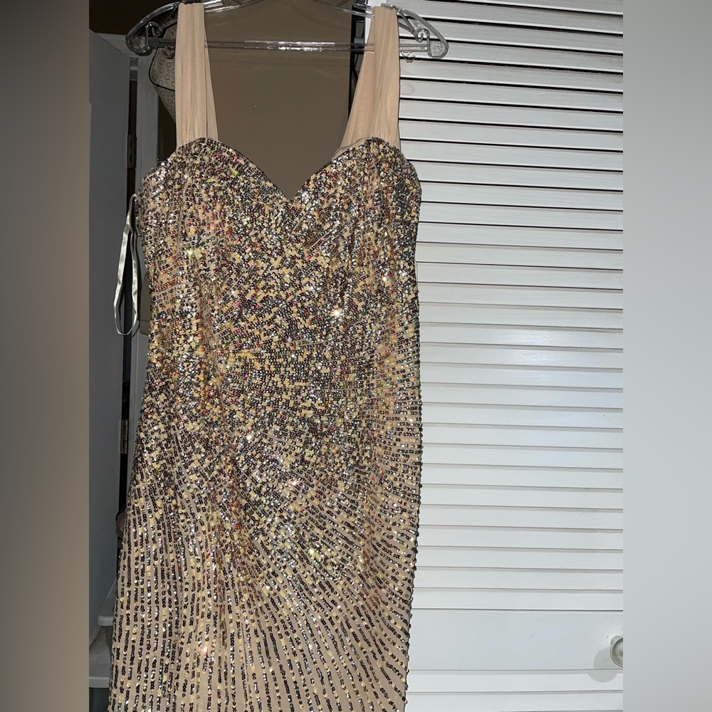 PROM !!Gold sparkly dress✨